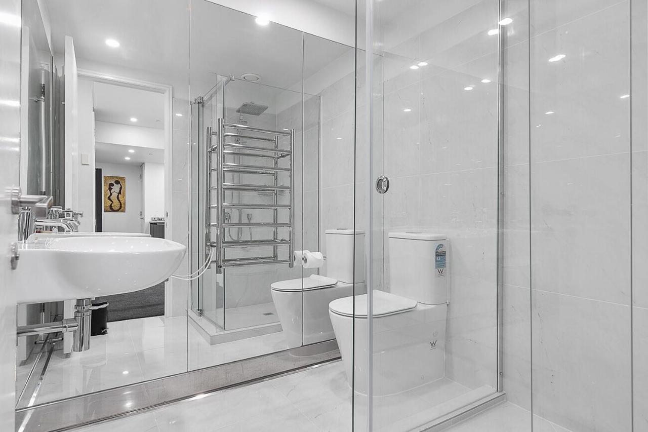 Qv Upscale Modern Viaduct Apt With Parking - 965 Окленд Экстерьер фото